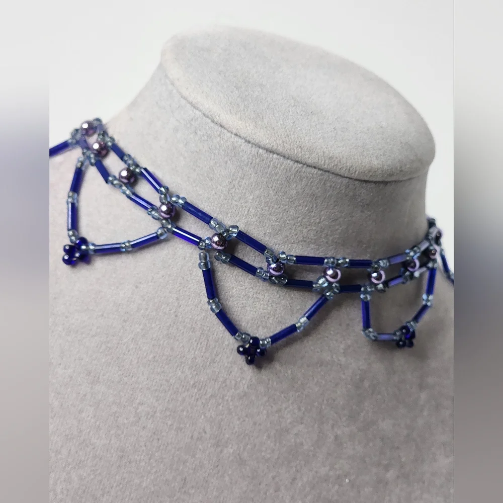 Vintage 90s Y2K Blue Beaded Choker Necklace